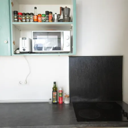 بيت شباب Tropical Work *